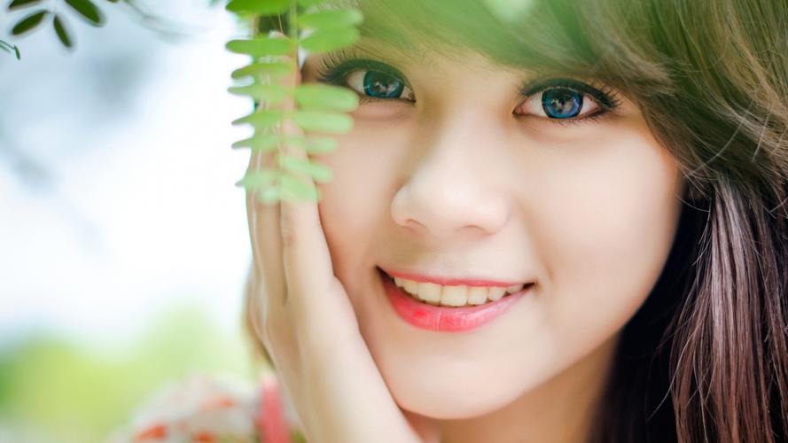 李强同澳大利亚总理阿尔巴尼斯共同出席第八届中澳工商界首席执行官圆桌会